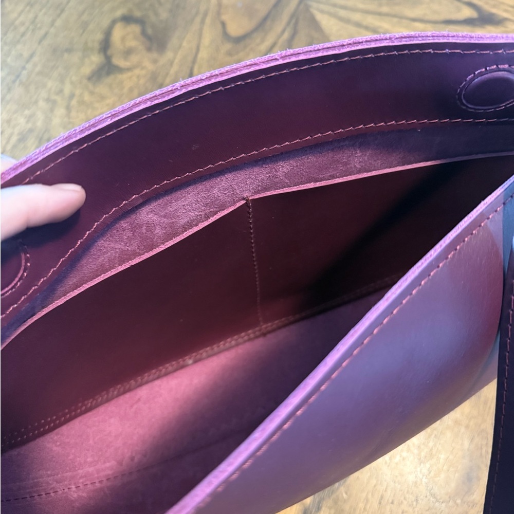 Portland Leather Plum Purple Crescent Crossbody Bag - Picture 4 of 12